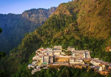 Amritsar Start: Mata Darshan & Patnitop Mountain Escape
